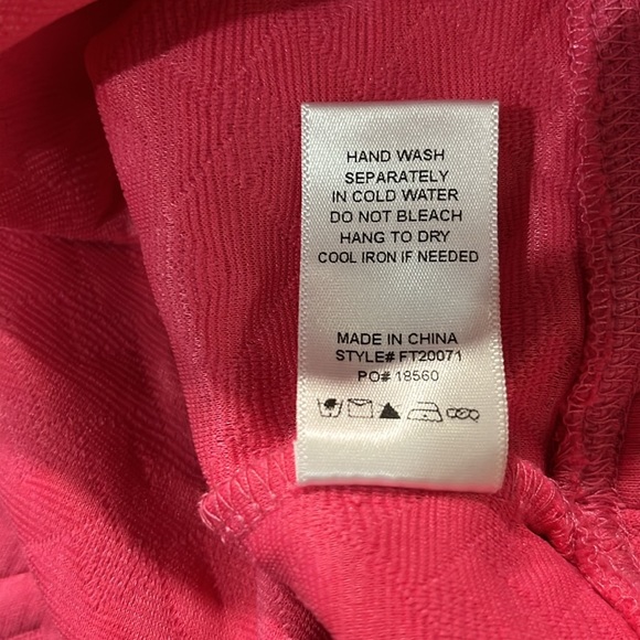 Fate embossed puff long‎ sleeve sweater, size small, NWT - Picture 16 of 16